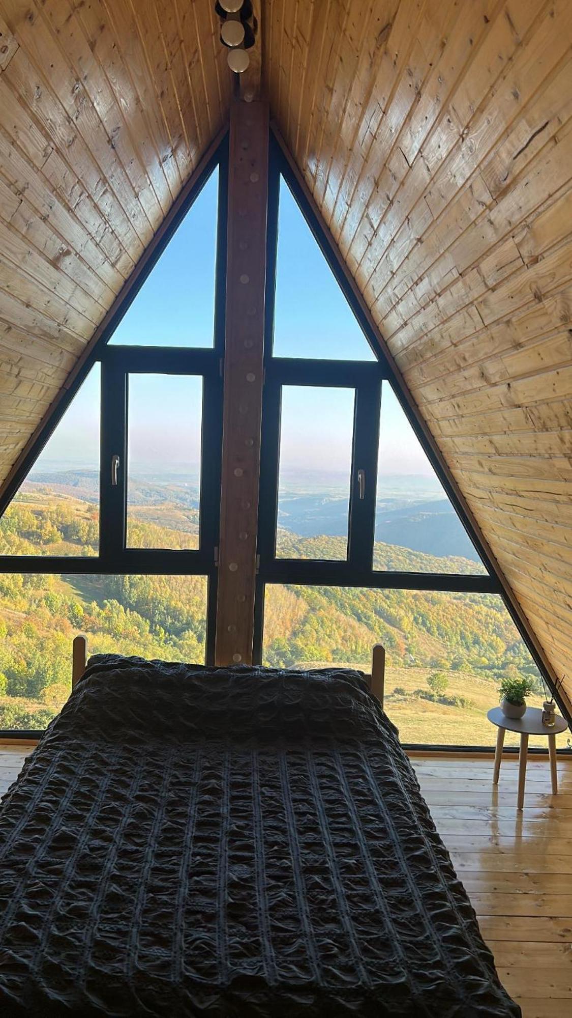 Dream View Of Apuseni Rimeti
